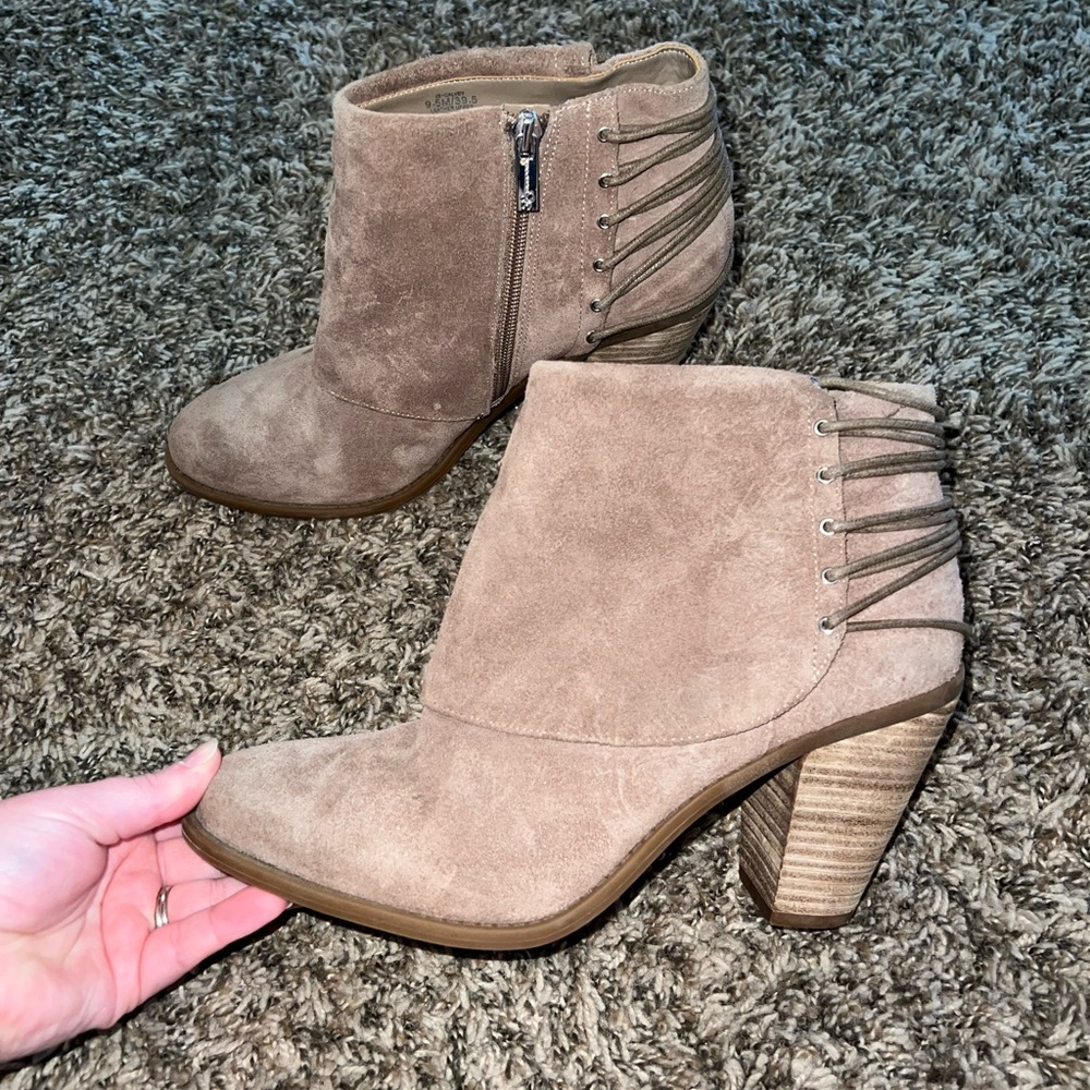 Jessica Simpson Calvey Brown Suede Booties Size 9.5